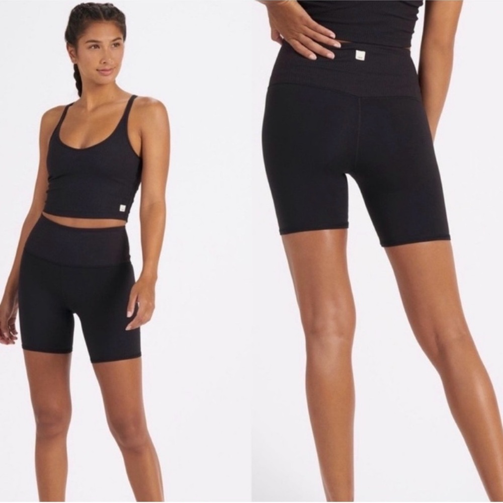 Vuori Ribbed studio biker shorts